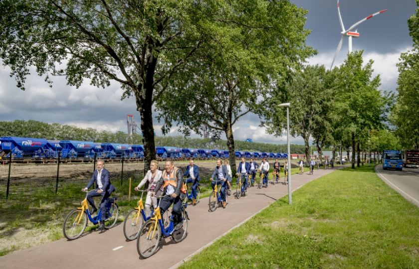 Vattenfall+opent+aan+de+hand+van+XSAGA+nieuw+windpark+in+Amsterdam
